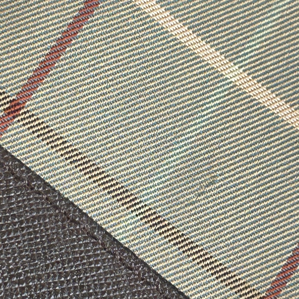 Burberrys Tan Plaid Crossbody - Picture 11 of 17